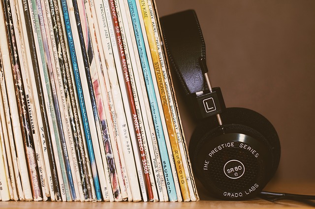 vinyl-record-storage